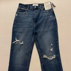 A&F Curve Love Ultra High Rise Ankle Straight Jean 27 | 4R